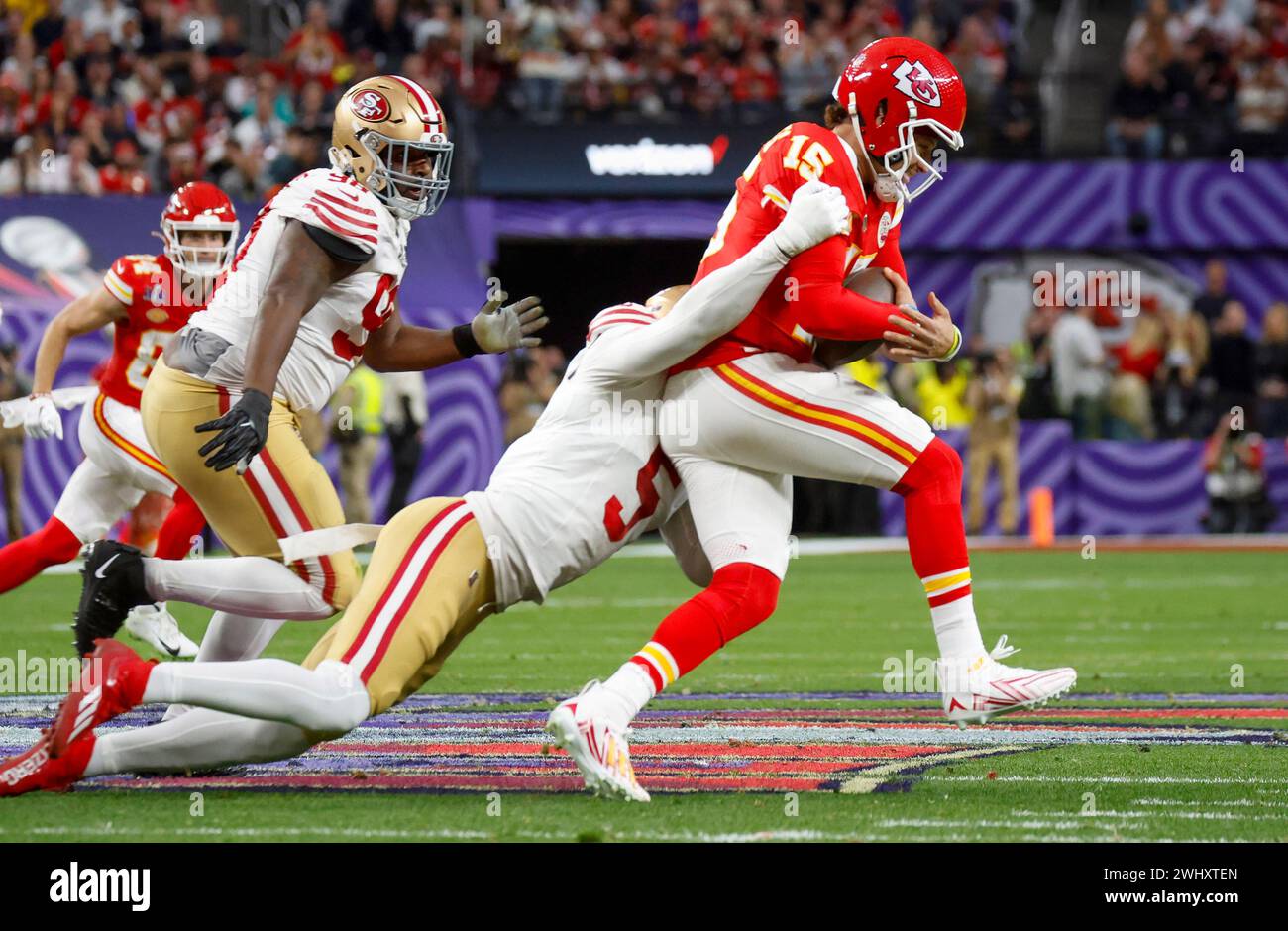 Kansas City Chiefs Quarterback Patrick Mahomes (15) Is Sacked By San 