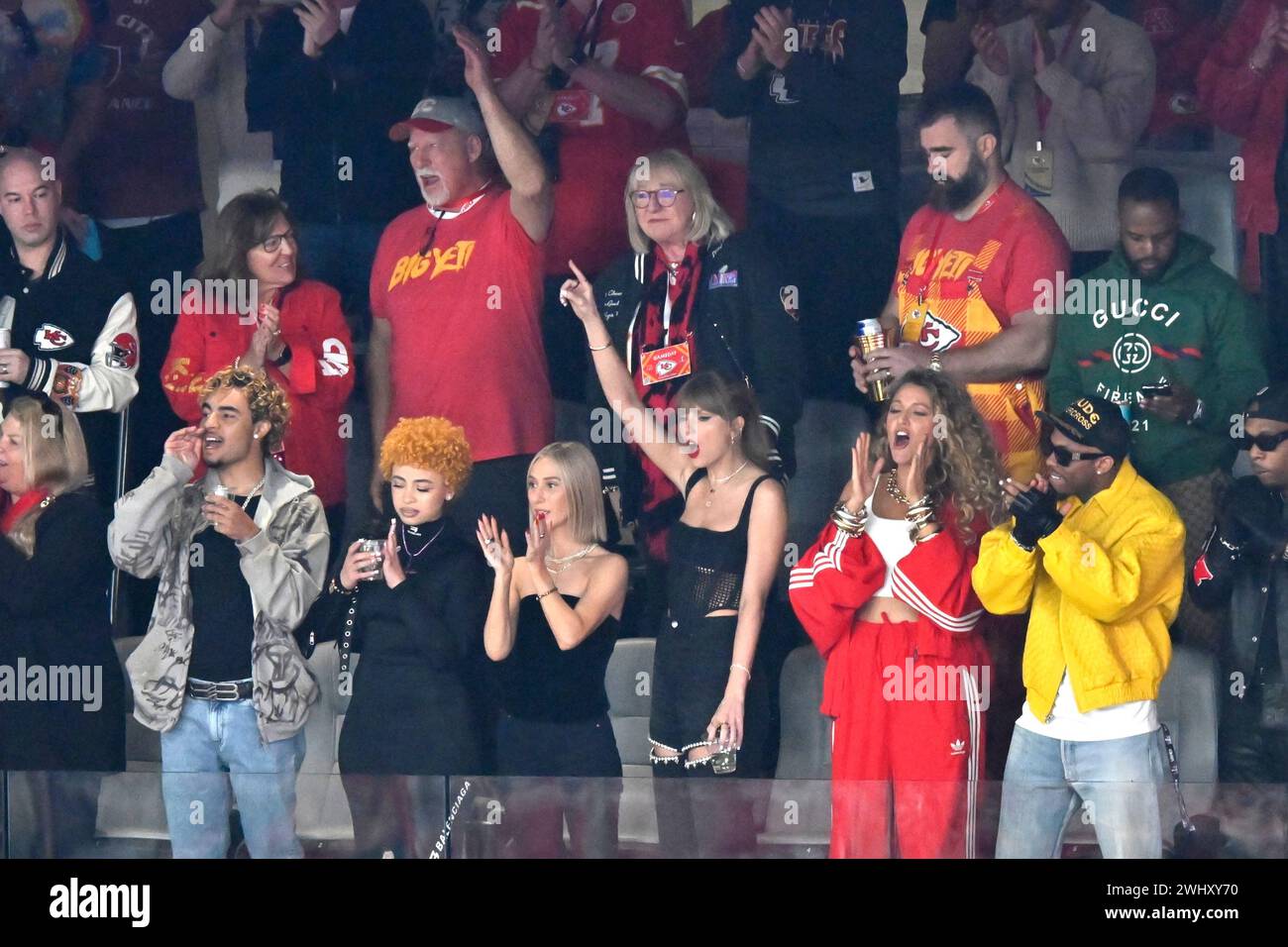 Ice Spice, Ashley Avignone, Taylor Swift and Blake Lively react before