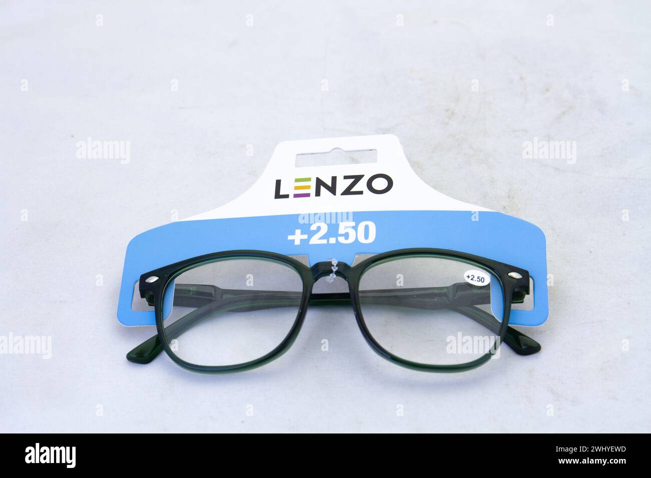 Lenzo hi-res stock photography and images - Alamy