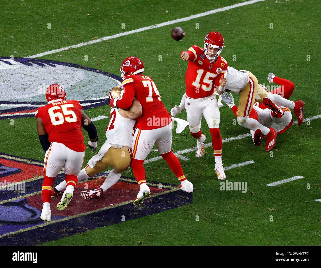 Kansas City Chiefs Quarterback Patrick Mahomes (15) During The NFL ...