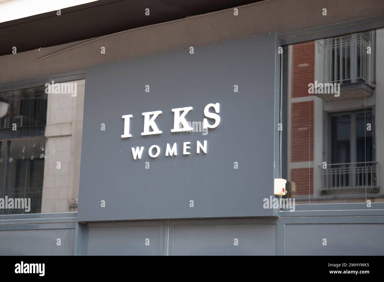 arcachon , France - 02 12 2024 : ikks women logo brand and text chain ...