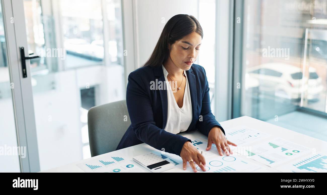 Math notes graph paper hi-res stock photography and images - Alamy