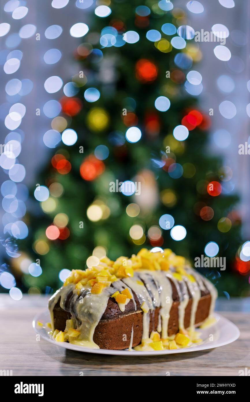 Traditional festive stollen icing hi-res stock photography and images ...