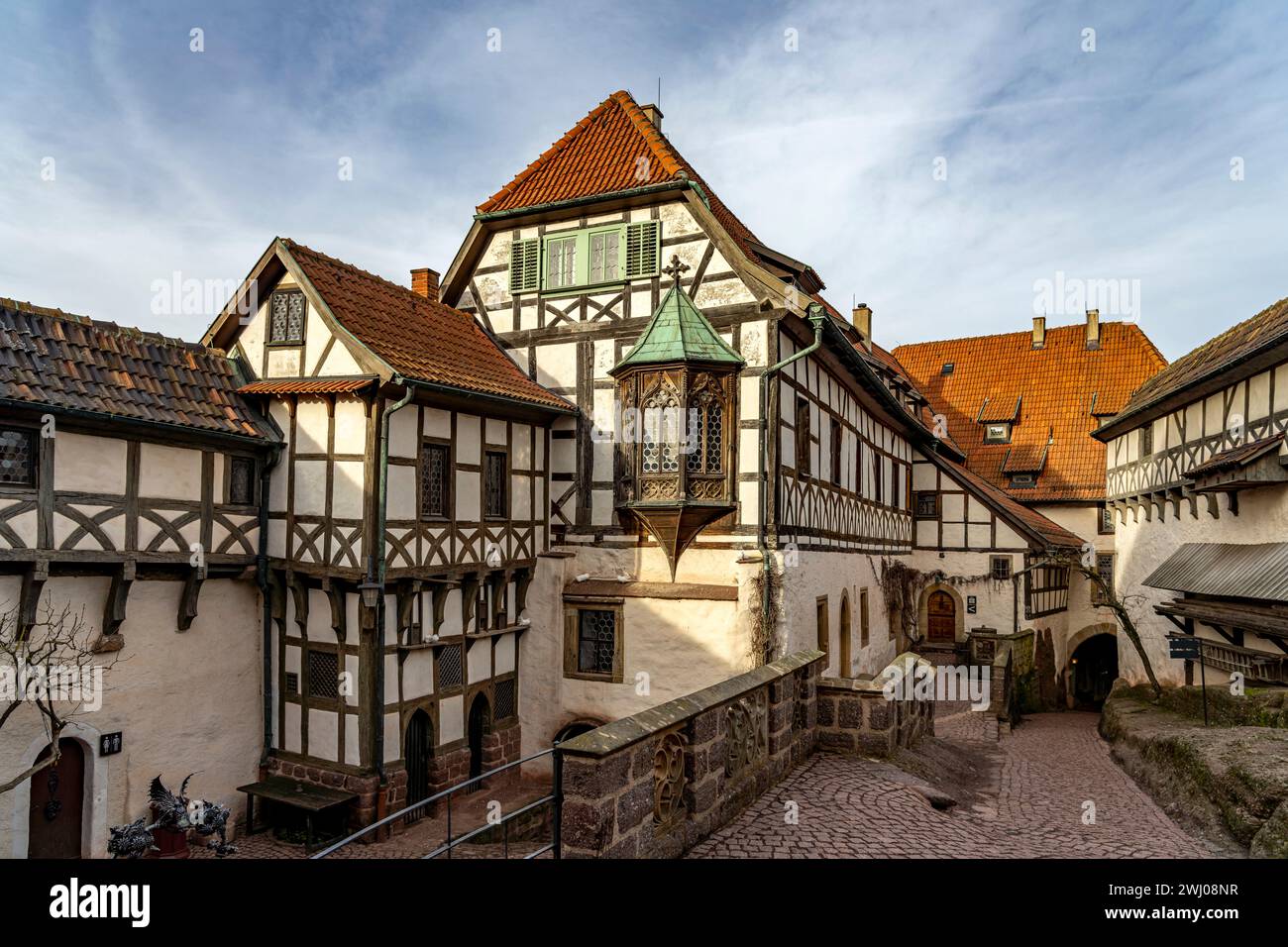 Vogtei mit dem Nürnberger Erker, Wartburg, UNESCO Welterbe in Eisenach, Thüringen, Deutschland  |  Wartburg castle knight's house, UNESCO world herita Stock Photo