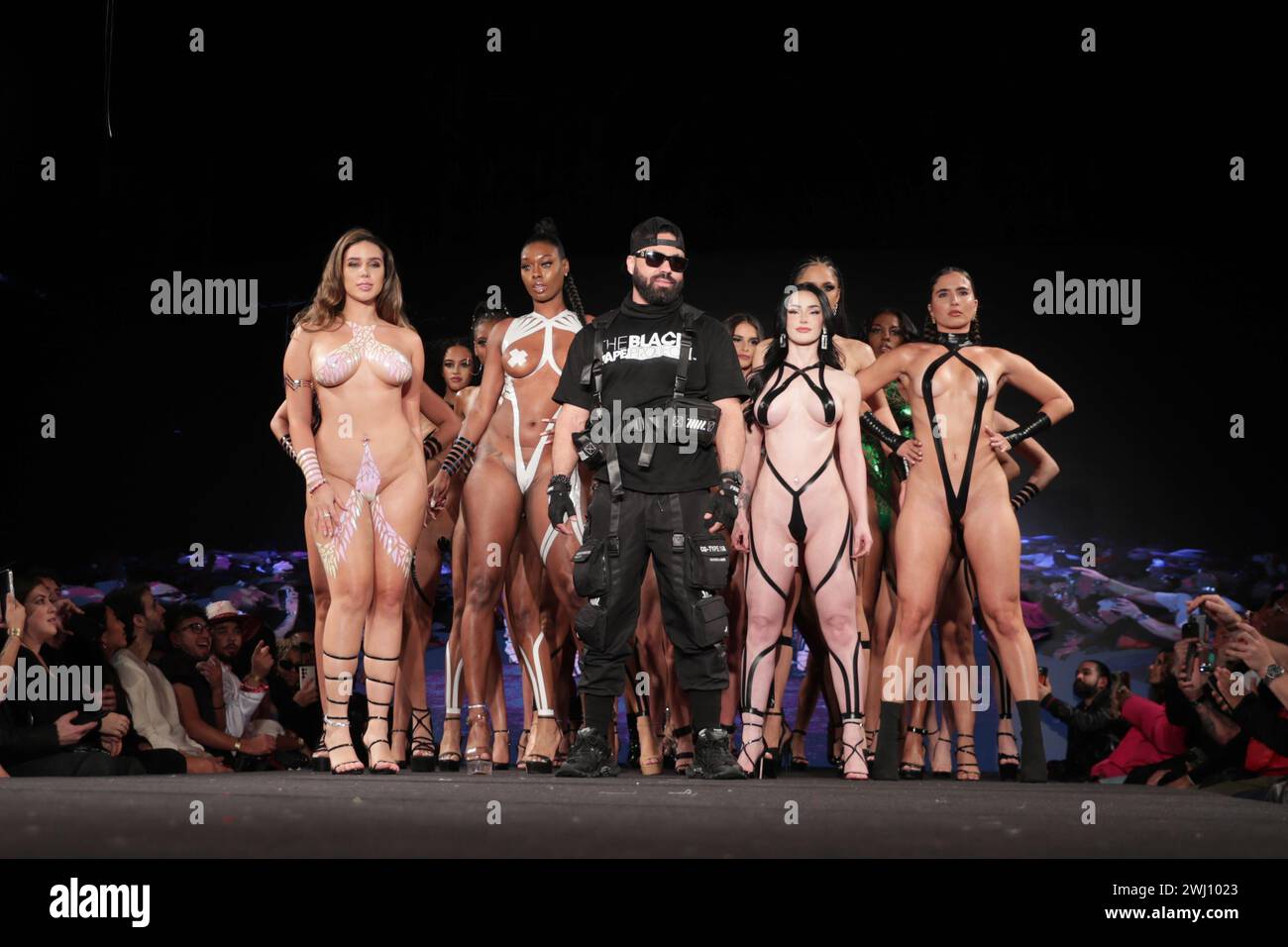 Public nudity project