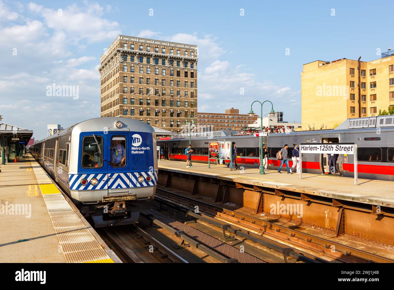 Metro-North Railroad commuter train at Harlem 125th Street station in New York, USA Stock Photo