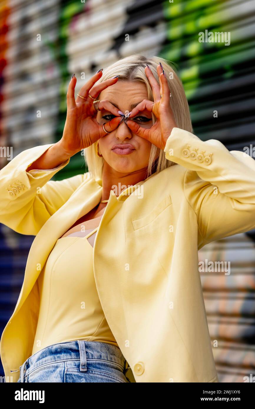 Gorgeous blonde model poses hi-res stock photography and images - Alamy