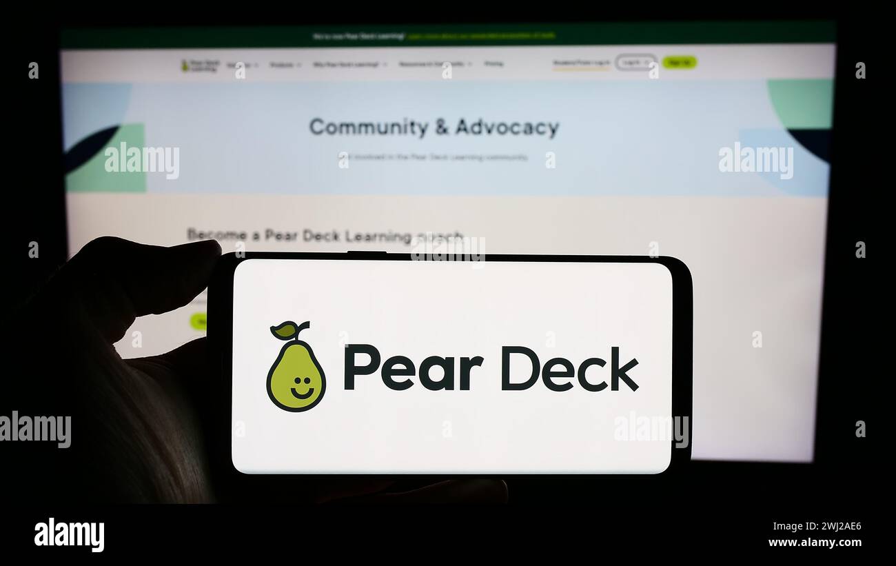 Pear deck logo hires stock photography and images Alamy