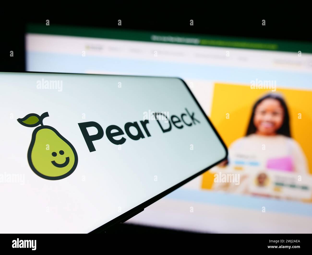 Pear deck logo hires stock photography and images Alamy