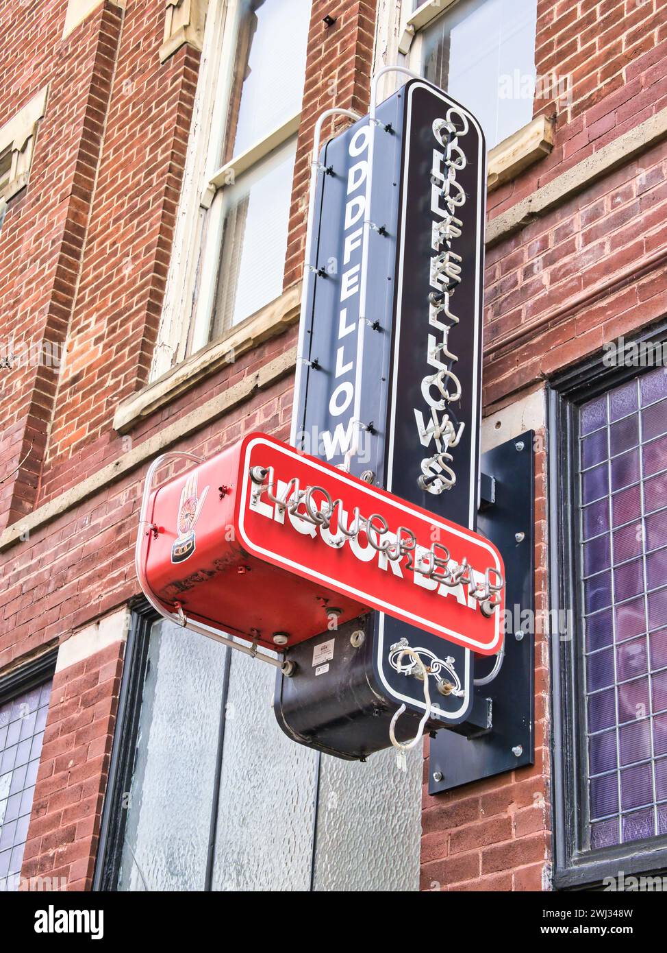 Oddfellows Liquor Bar / Odd fellows building short north Columbus Ohio