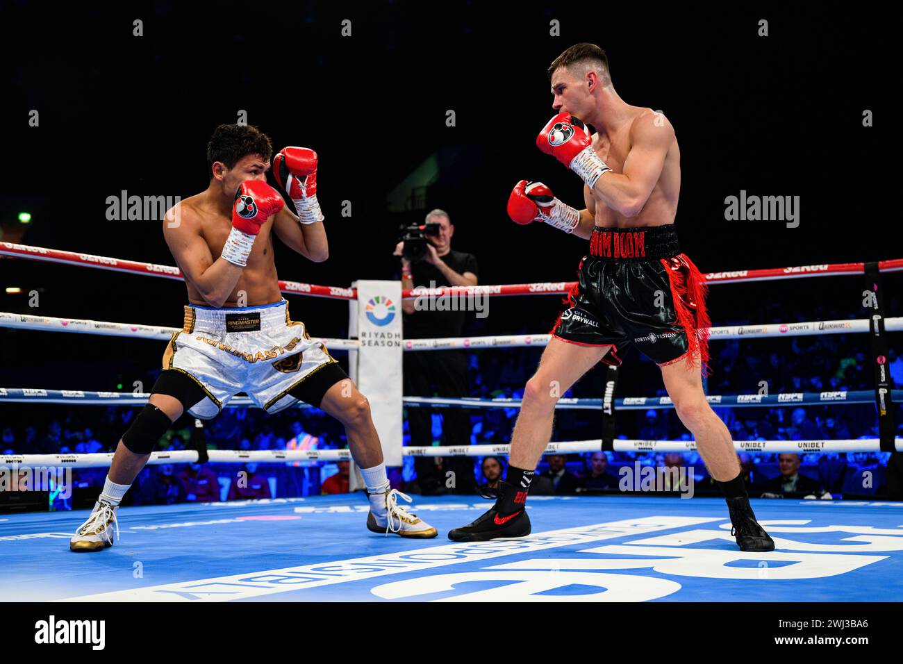 LONDON, UNITED KINGDOM. 10 Feb, 24. Billy Adams vs. Engel Gomez - Super featherweight during Queensberry Promotions Show Sheeraz vs Williams and undercard at Copper Box Arena on Saturday, February 10, 2024 in LONDON, ENGLAND. Credit: Taka G Wu/Alamy Live News Stock Photo