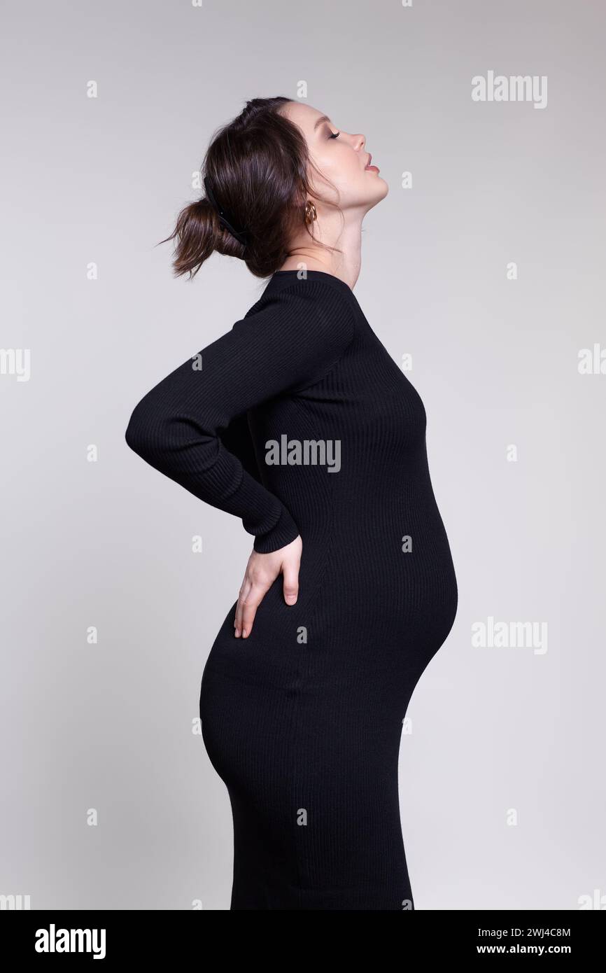 Beautiful pregnant woman on gray hi-res stock photography and images - Page  12 - Alamy