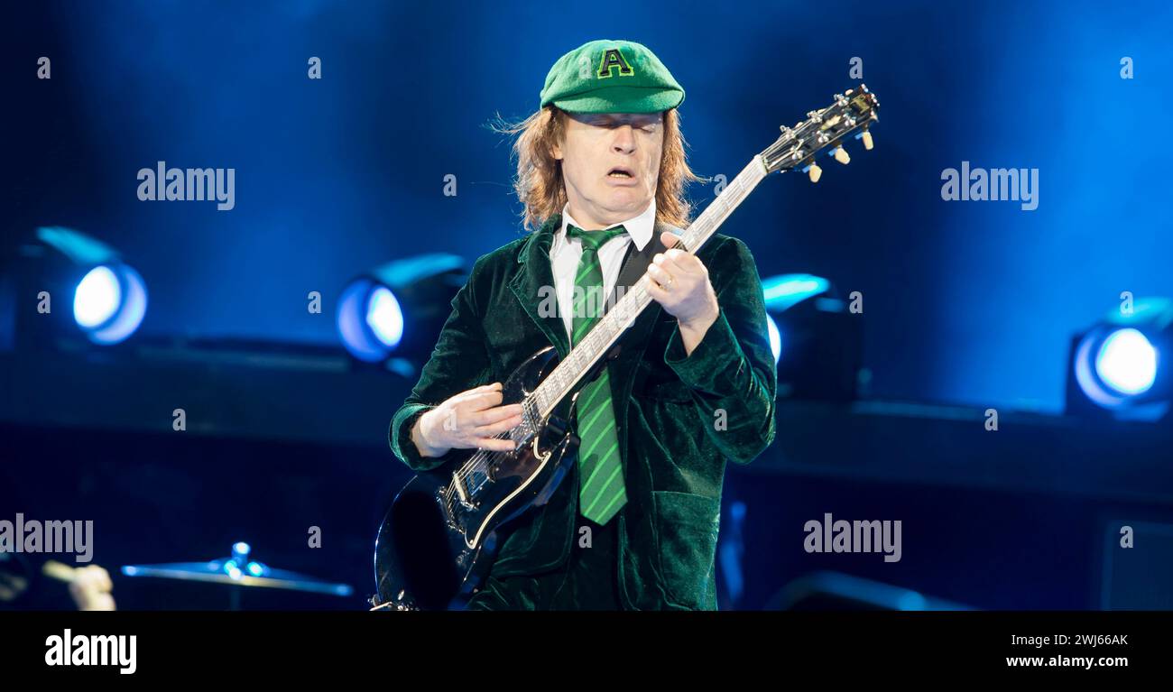 New zealand school uniform hi-res stock photography and images - Alamy