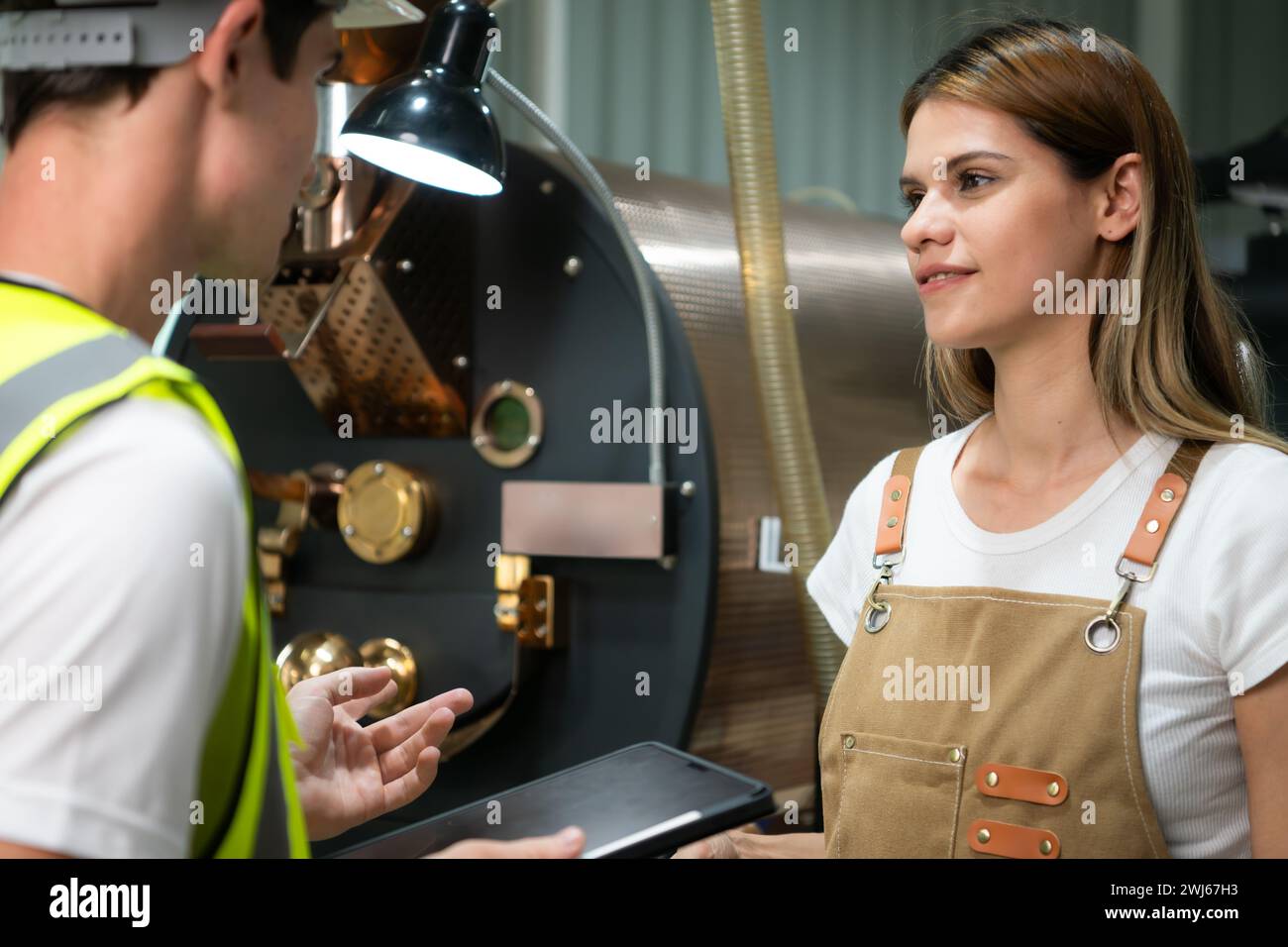 Machine coffee talking hires stock photography and images Alamy
