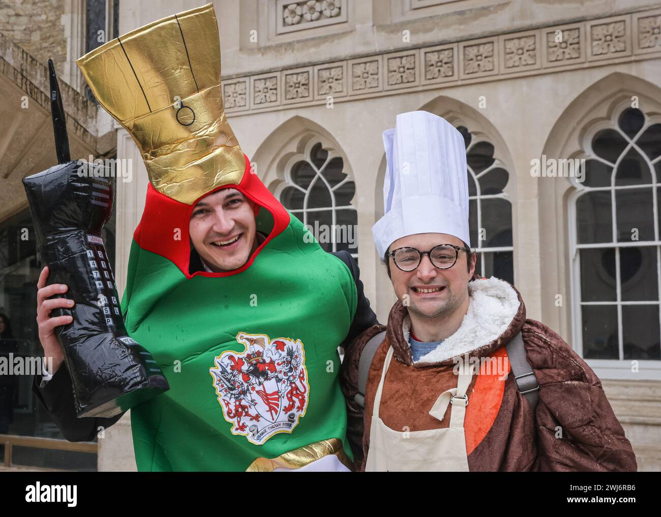 Mobile phone costume fancy dress hi-res stock photography and images - Page  3