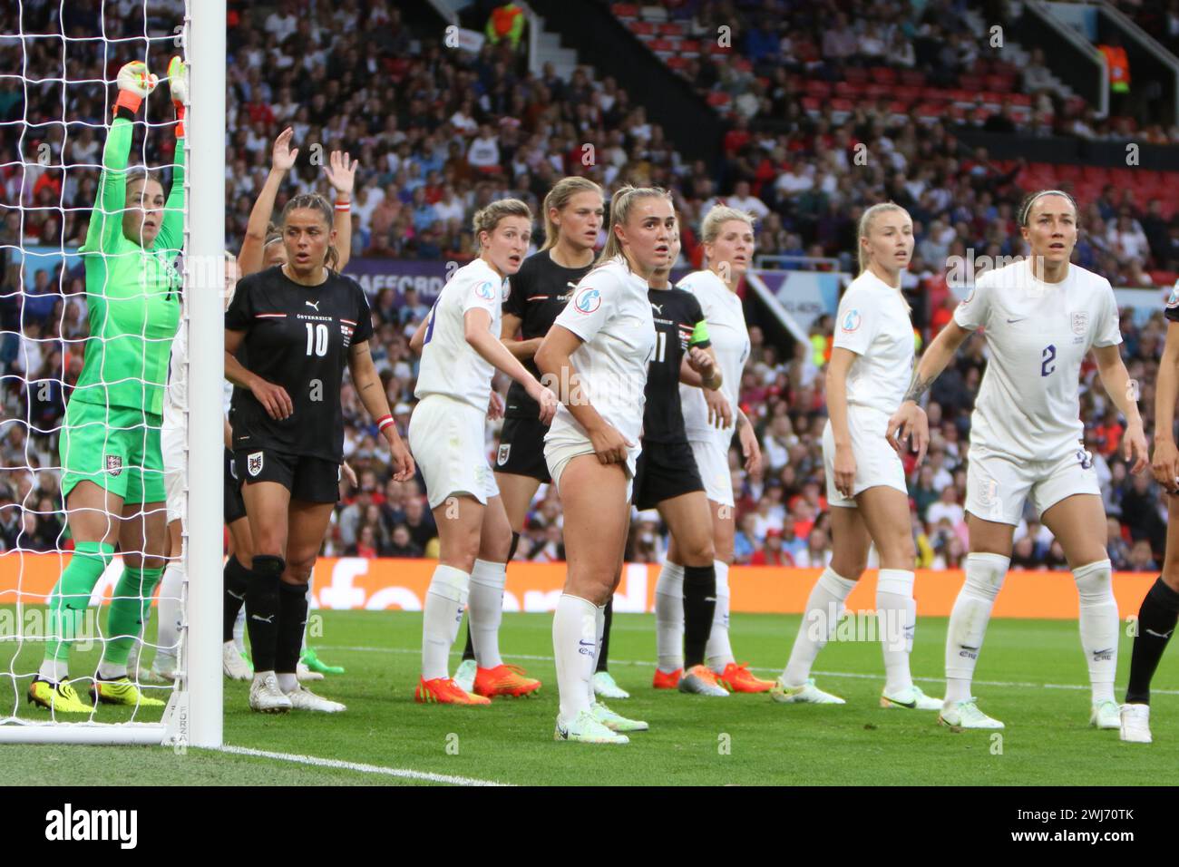 England prepare to defend a corner England v Austria UEFA Womens Euro 6 July 2022 Old Trafford Manchester Stock Photo