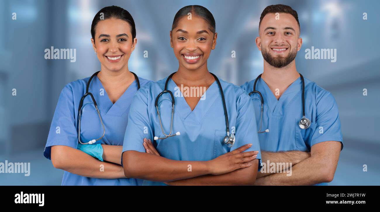 Medical professionals in blue hi-res stock photography and images - Alamy
