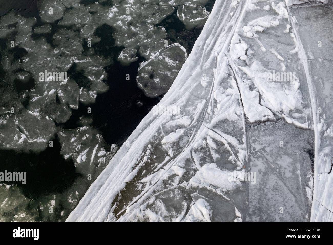 Ice flows on the Grande Ronde River in Southeastern Washington Stock