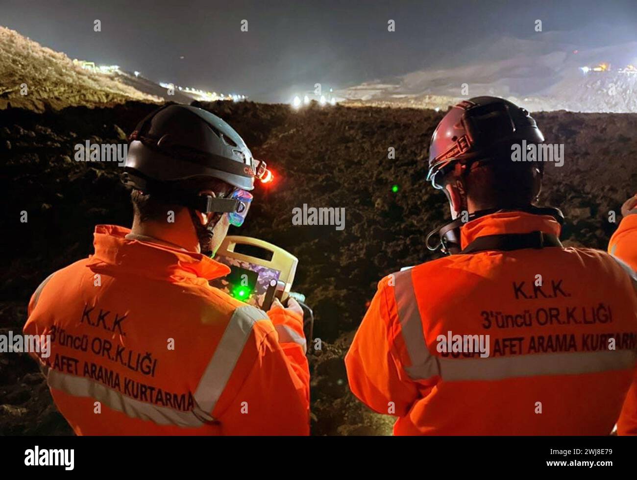 Erzincan, T?Rkiye. 13th Feb, 2024. Rescuers work at the scene of a landslide in a gold mine area in the Ilic district of Erzincan Province, T¨¹rkiye, on Feb. 13, 2024. At least nine workers were believed to be trapped in a landslide in a gold mine area on Tuesday in the Ilic district, local NTV reported, citing local authorities. Credit: Mustafa Kaya/Xinhua/Alamy Live News Stock Photo