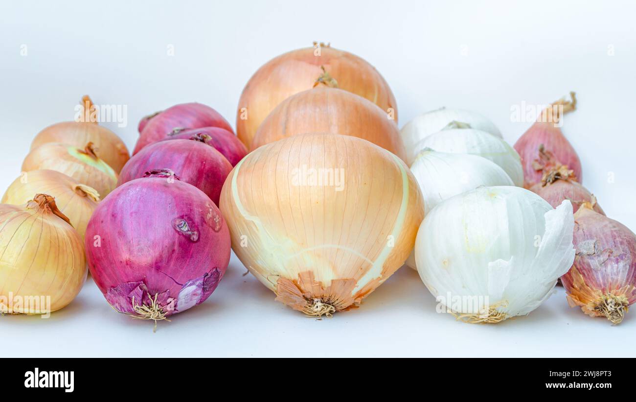 Types of onion hi-res stock photography and images - Alamy