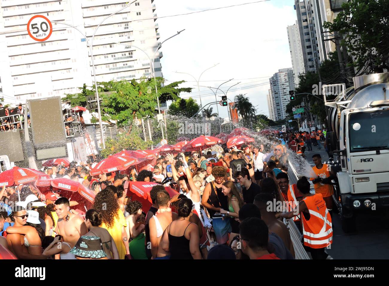 Sao Paulo, Sao Paulo, Brasil. 13th Feb, 2024. Sao Paulo (SP), 02/13/2024 - The funk and black blocks BEAT Loko led by KondZilla and Pocah gathered a large audience on Avenida Marques de Sao Vicente, with high temperatures many revelers needed medical attention (Foto: Leandro Chemalle/Thenews2/Zumapress) (Credit Image: © Leandro Chemalle/TheNEWS2 via ZUMA Press Wire) EDITORIAL USAGE ONLY! Not for Commercial USAGE! Stock Photo