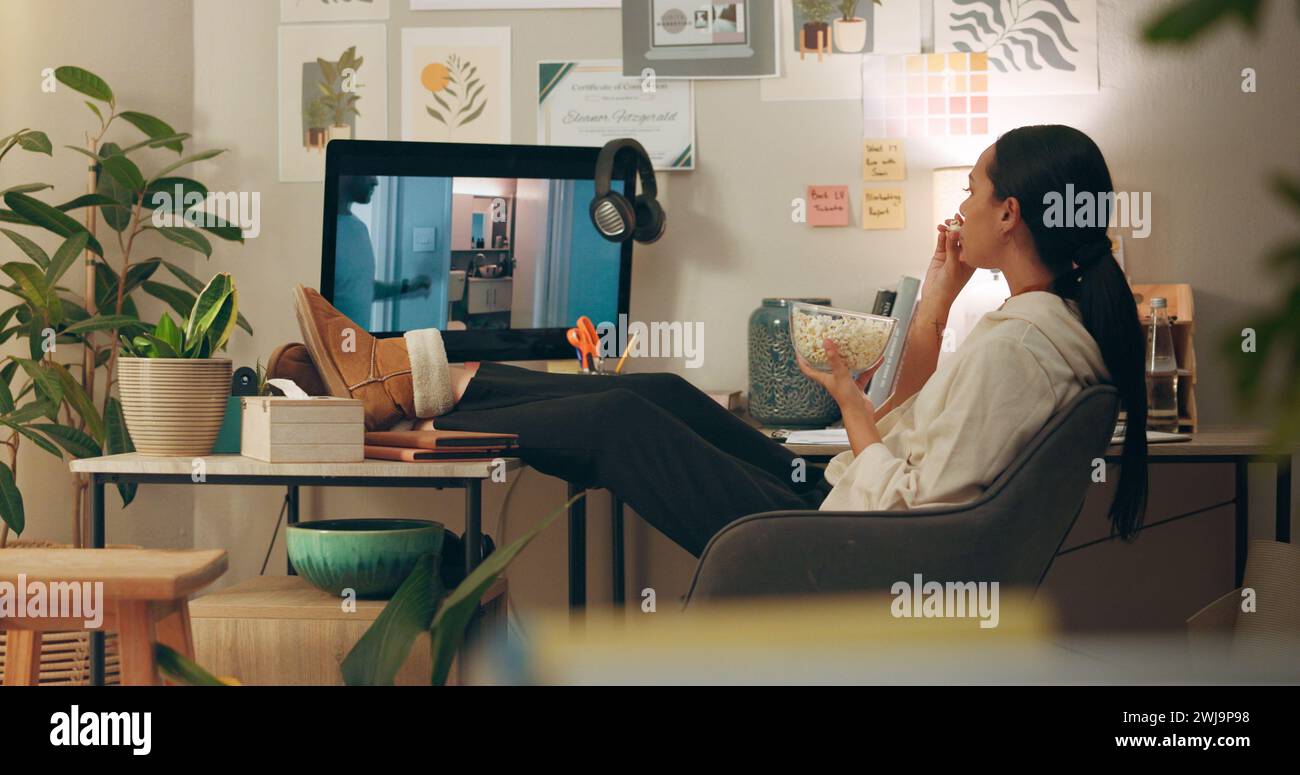 Web Series Computer Web series hi-res stock photography and images - Alamy