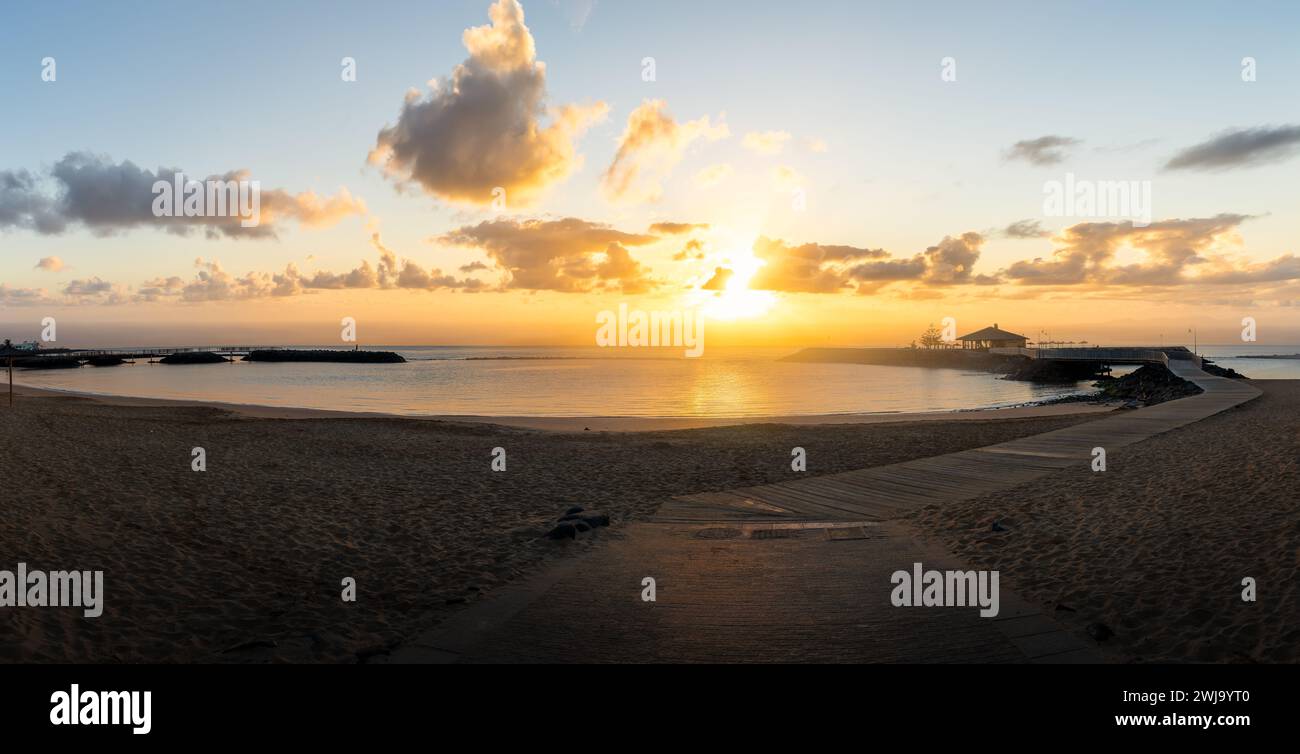 La guirra beachfront hi-res stock photography and images - Alamy