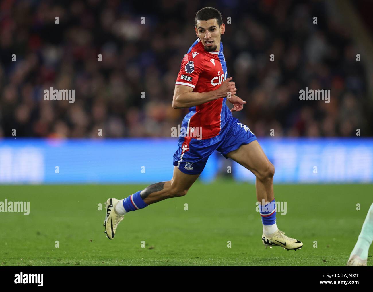 Daniel muñoz crystal palace hi-res stock photography and images - Alamy