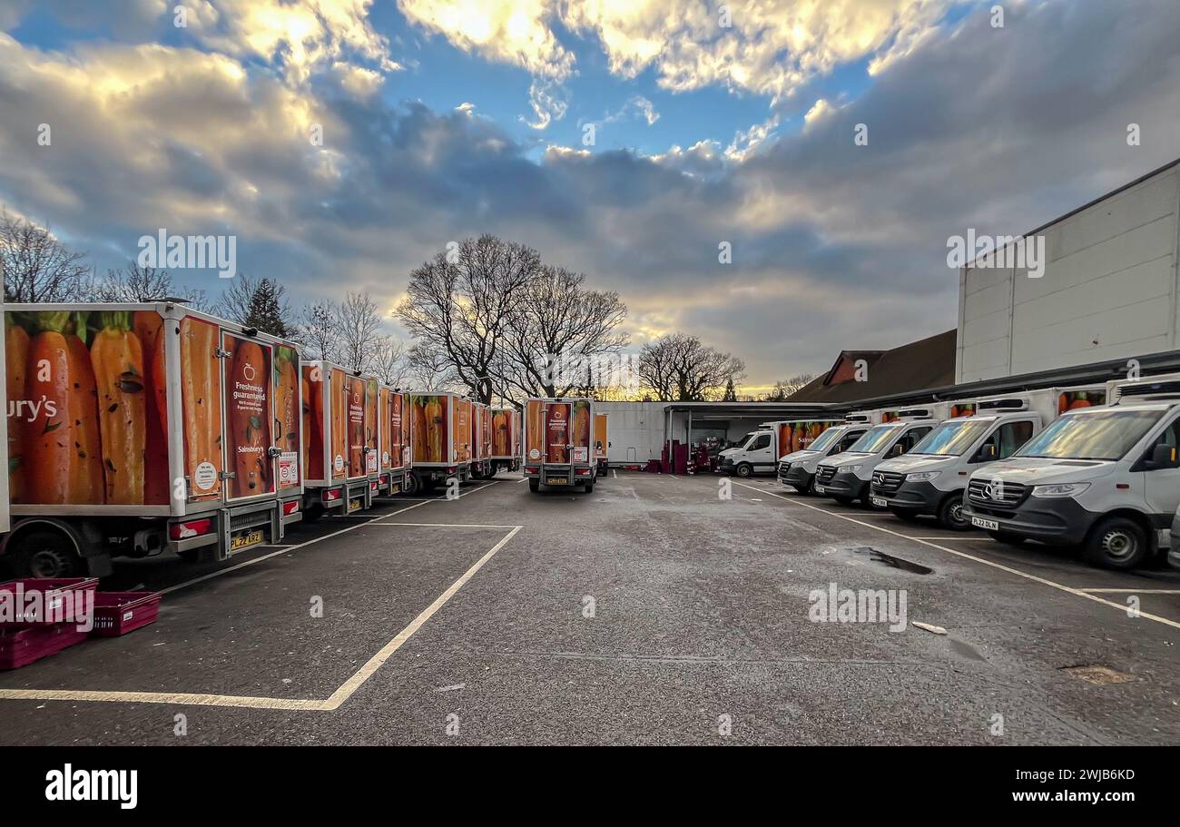 Customer service supermarket uk hires stock photography and images Alamy