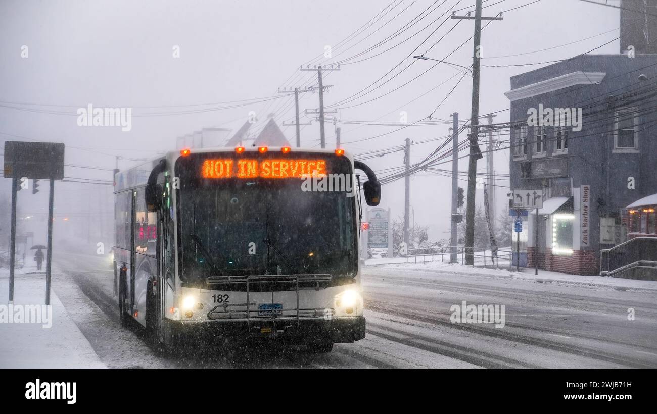NORWALK, CT, USA FEBRUARY 13, 2025 Snowstorm in February 2025 on East Coast. Public