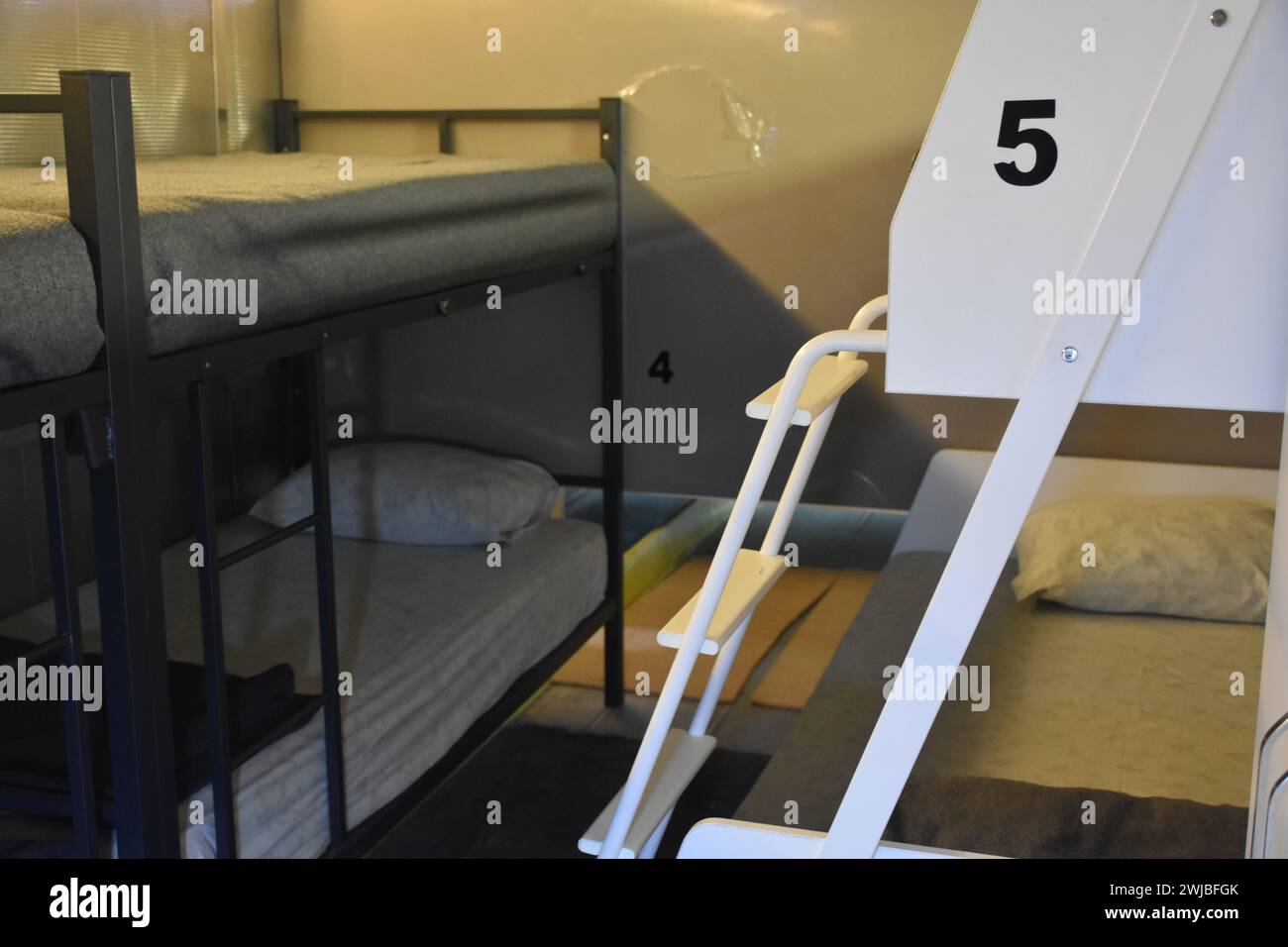 Hatay. 2nd Feb, 2024. This photo taken on Feb. 2, 2024 shows bunk beds