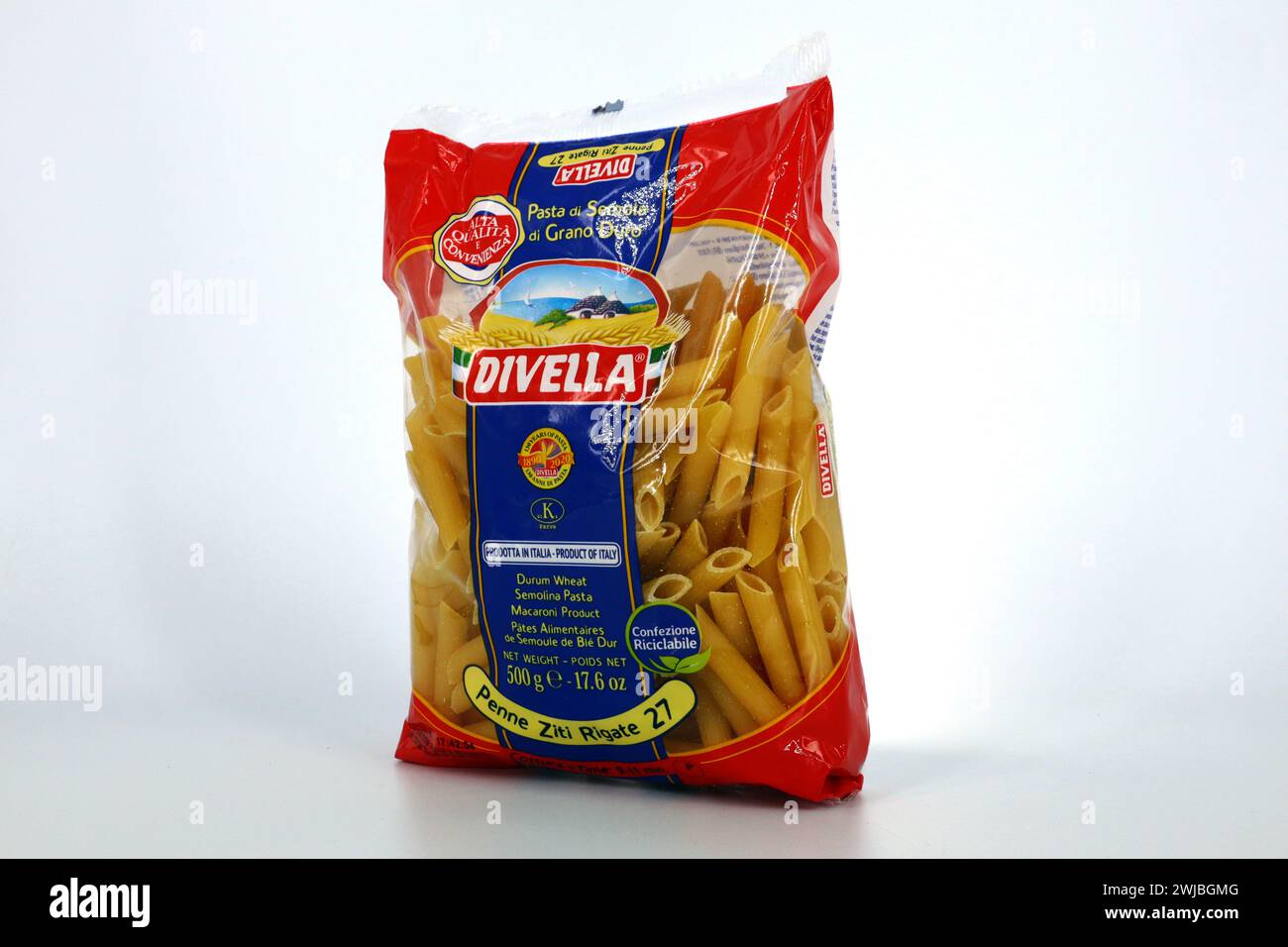 Pasta divella hi-res stock photography and images - Alamy