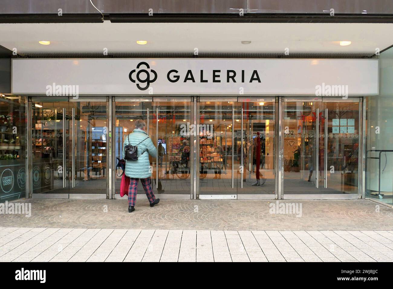 Galeria Filiale Eingang In Hannover Am Hbf In Hannover Am 12 02 2024 galeria-filiale-eingang-in-hannover-am-hbf-in-hannover-am-12-02-2024