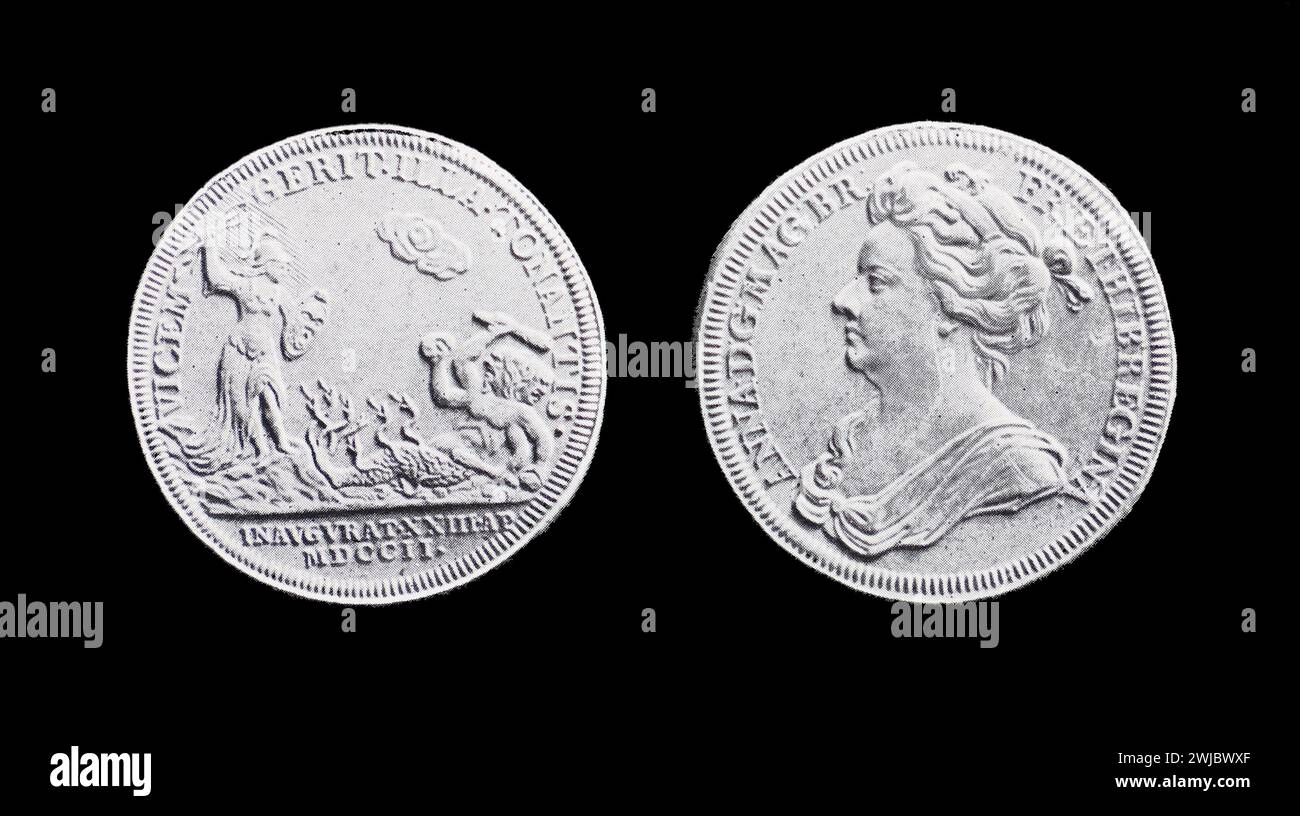 Coronation medal for Queen Anne of England, 1702. Black and White Illustration from the Connoisseur, an Illustrated Magazine for Collectors Voll 3 (May-Aug 1902) published in London. Stock Photo