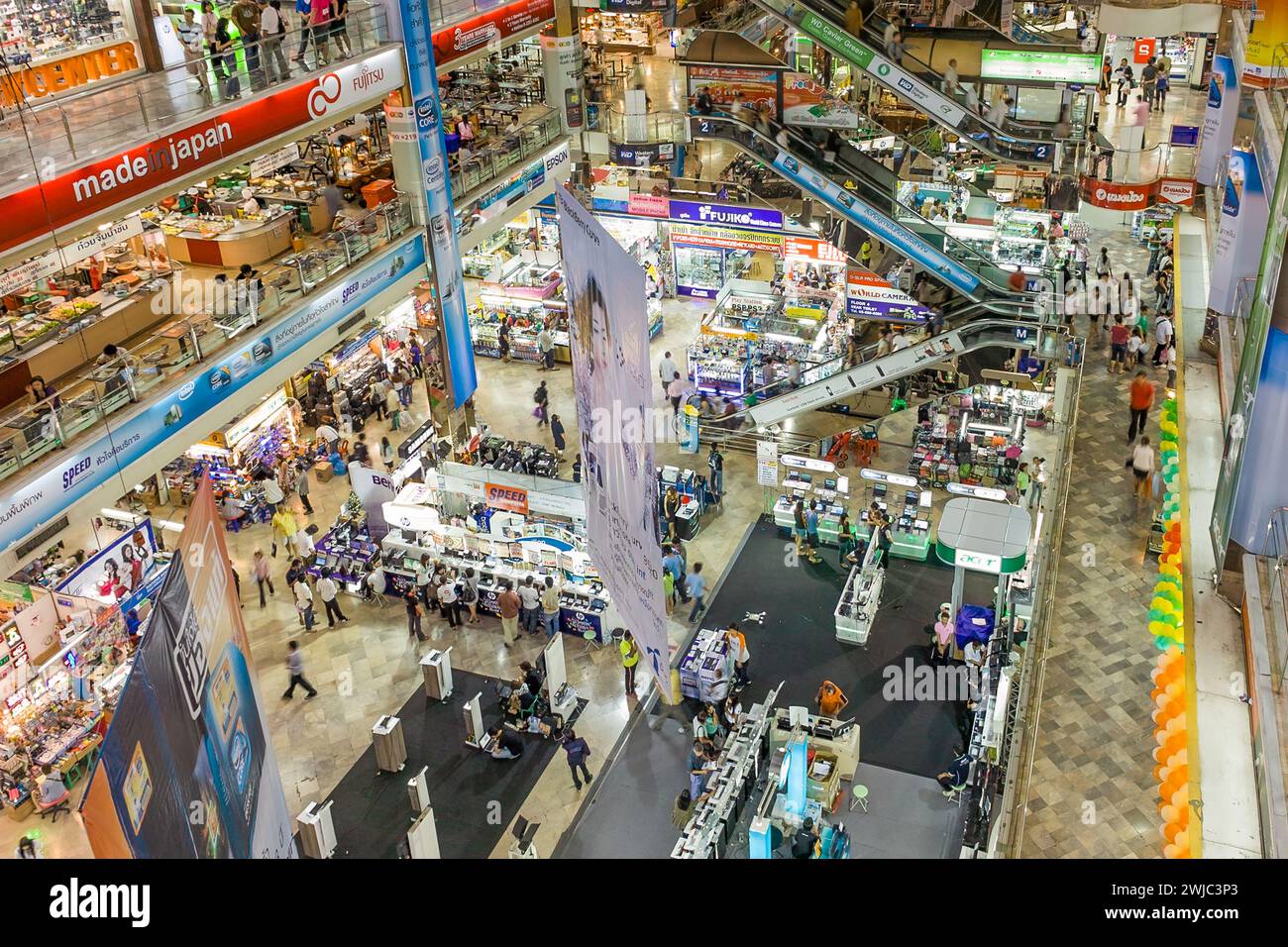 Bangkok, Thailand - December 22, 2009: inside the Pantip Plaza, the bigges electronic and software shopping complex in Thailand to get some bargain in Stock Photo