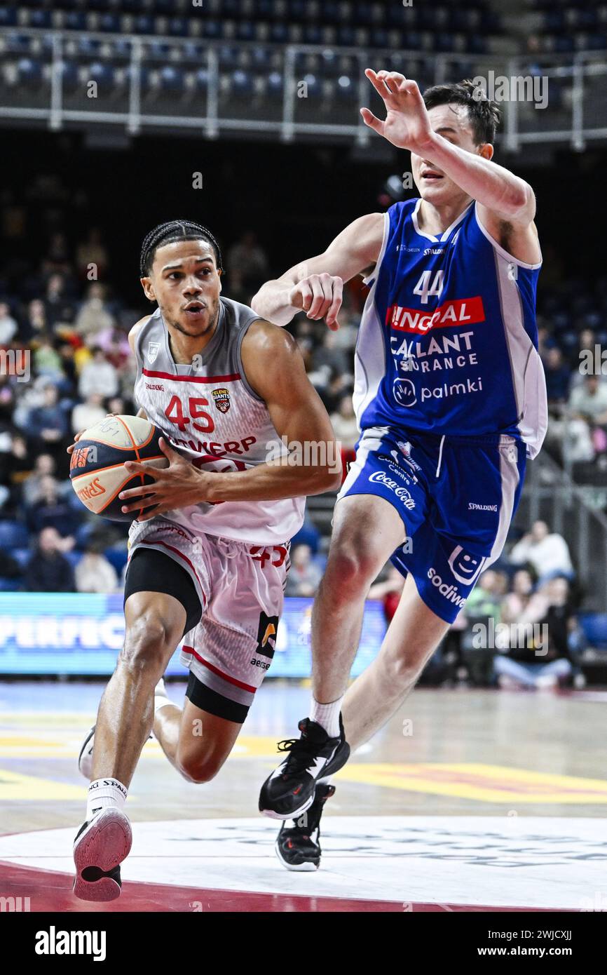 Antwerp, Belgium. 14th Feb, 2024. Antwerp's Rasir Bolton and Mechelen's