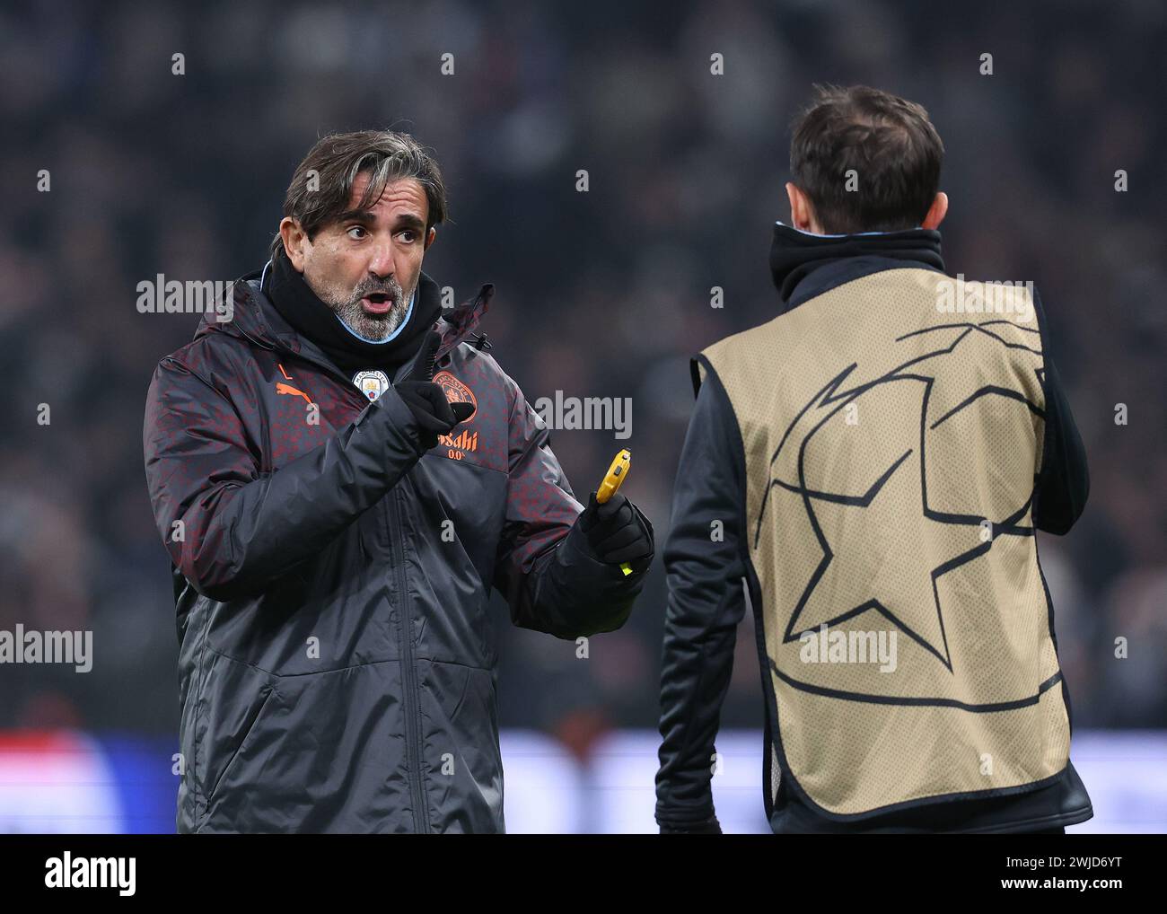 Man city warm up jacket deals