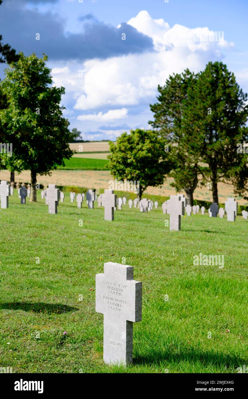Semide (north-eastern France): the Orfeuil National Necropolis, German military cemetery of the First World War (WW1). Tombs of German soldiers Stock Photo