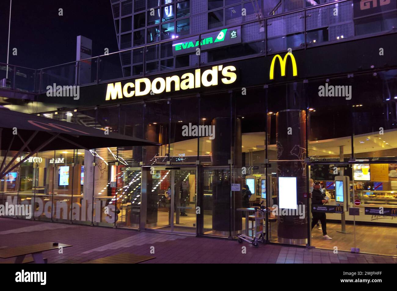 Die McDonalds Corporation ist ein US-amerikanischer Betreiber und ...