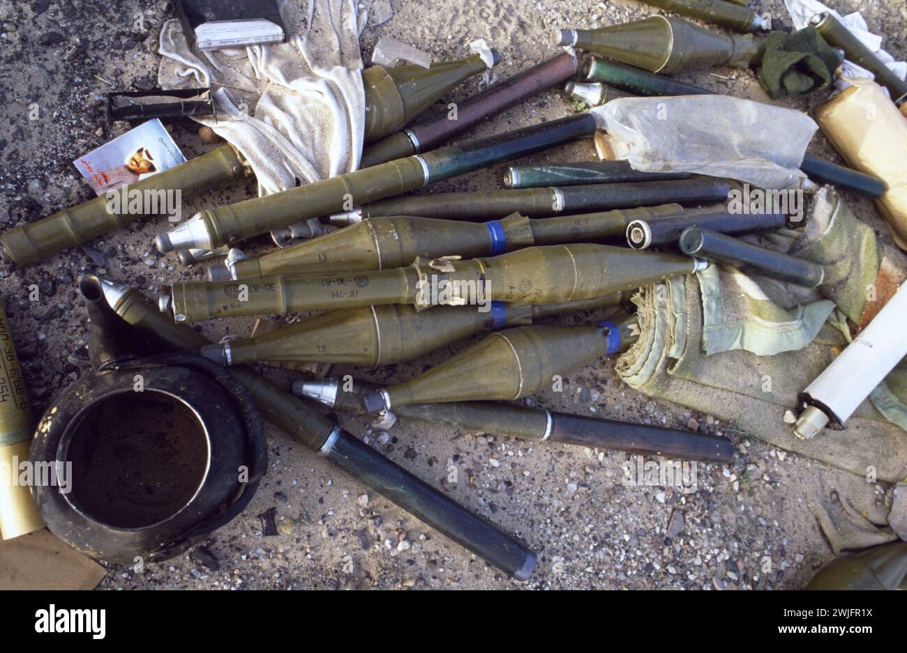 11th March 1991. Unexploded RPG-7 rocket-propelled grenades in the desert on Route 801, the road to Um Qasr, in north-east Kuwait. Stock Photo