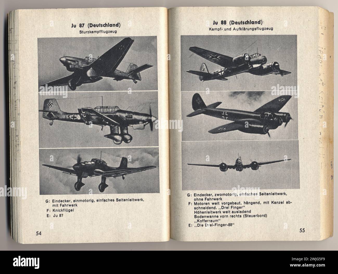 A book about aircraft recognition of war planes from World War II, by Dr. Spohr Verlag, 1942, Dresden, Germany, Europe Stock Photo
