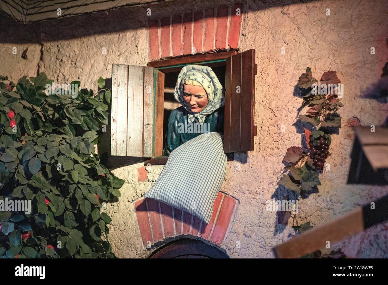 Fairy tale dioramas hi-res stock photography and images - Alamy