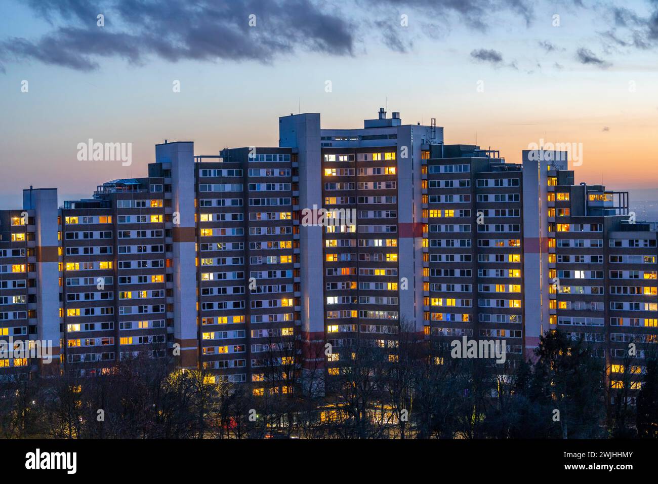 High-rise buildings in the Bensberg residential park, Bergisch-Gladbach, 18-storey housing estate with over 900 apartments spread over 7 building comp Stock Photo