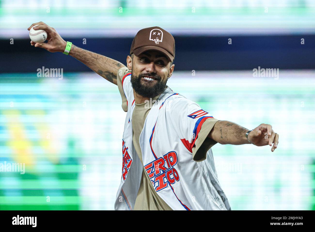 MIAMI, FLORIDA - FEBRUARY 2: Jay Wheeler José Ángel López Martínez, known as Jay Wheeler, is a Puerto Rican singer, songwriter, producer and dancer.    ,during a game between Mexico and Puerto Rico at loanDepot park as part of Serie del Caribe 2024 on February 2, 2024 in Miami, Florida. (Photo by Luis Gutierrez/Norte Photo) Stock Photo
