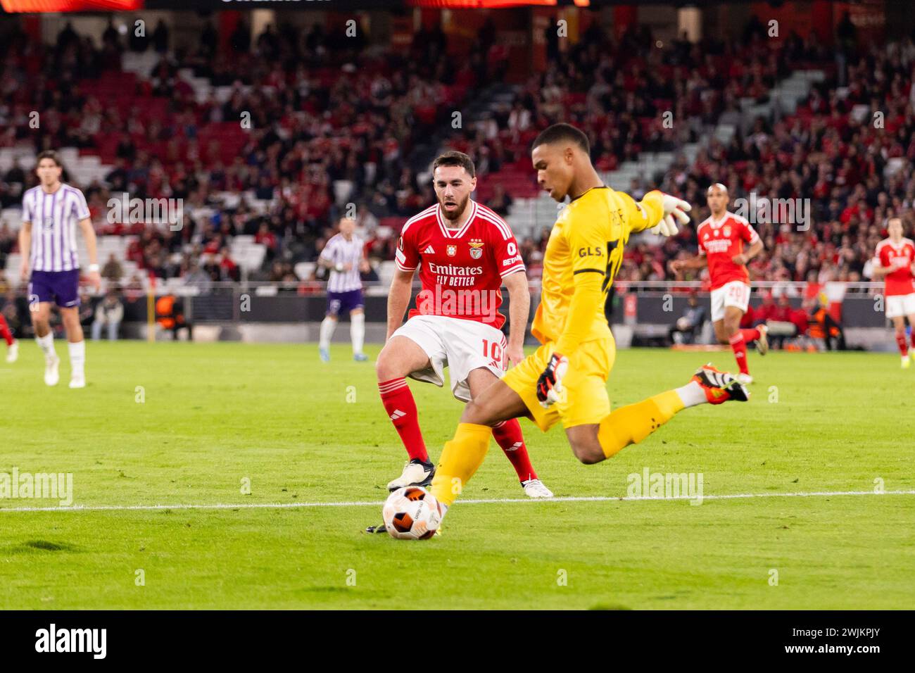 Lisbon, Portugal. 15th Feb, 2024. Orkun KokCu (L) Of SL Benfica And ...