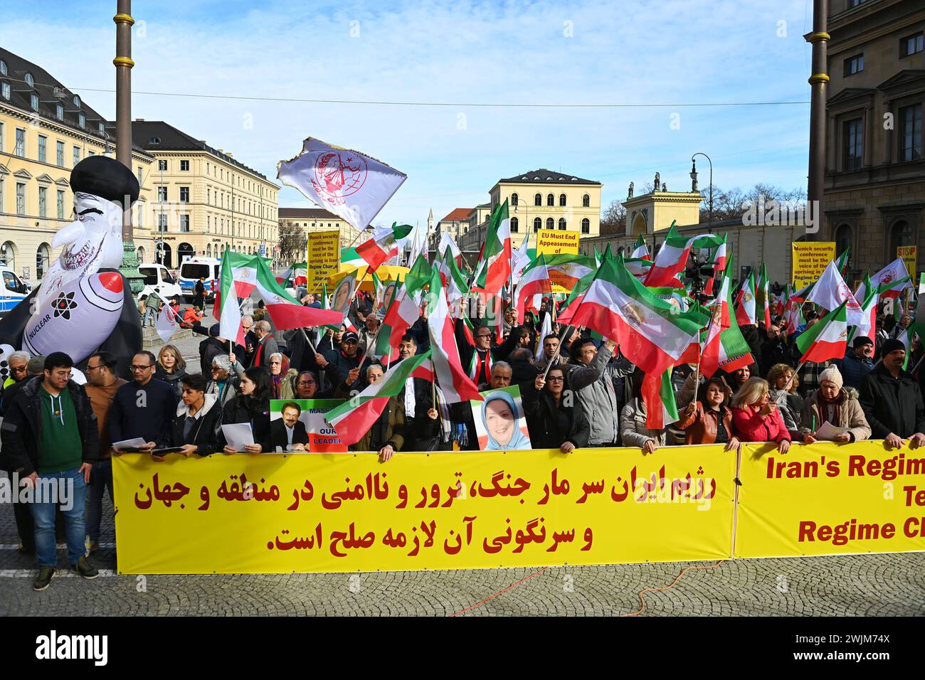 Demonstration Nationaler Widerstandsrat Iran gegen das iranische Regime