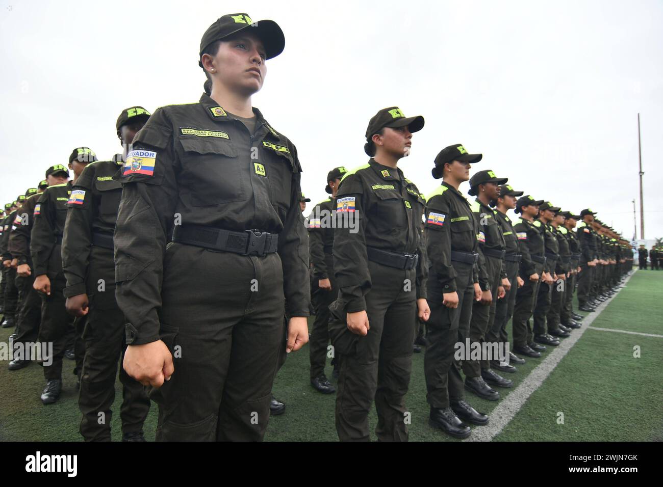 MANTA-CEREMONIA-ESCUELA-POLICIA-AROMO Manta, 16 de febrero de 2024 ...