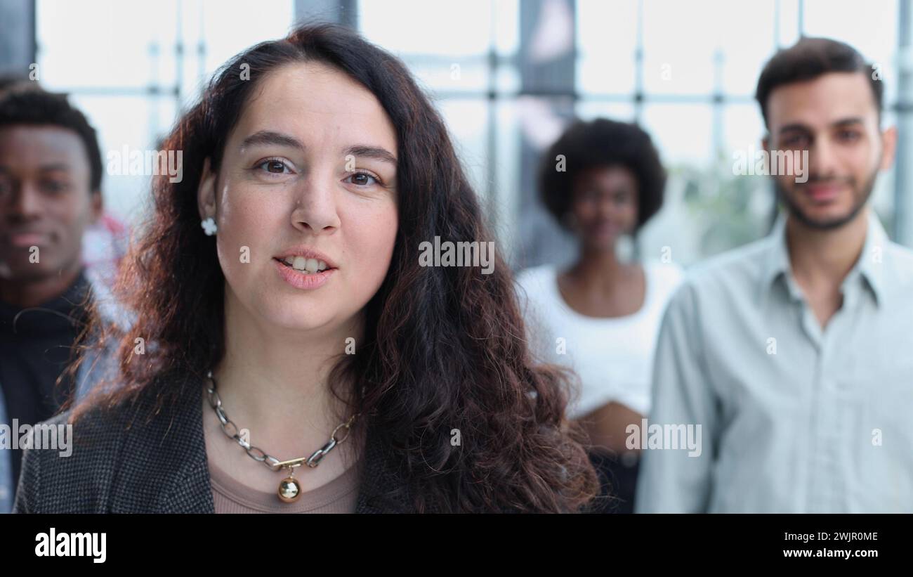 Portrait of a young business woman in an modern office Stock Photo - Alamy