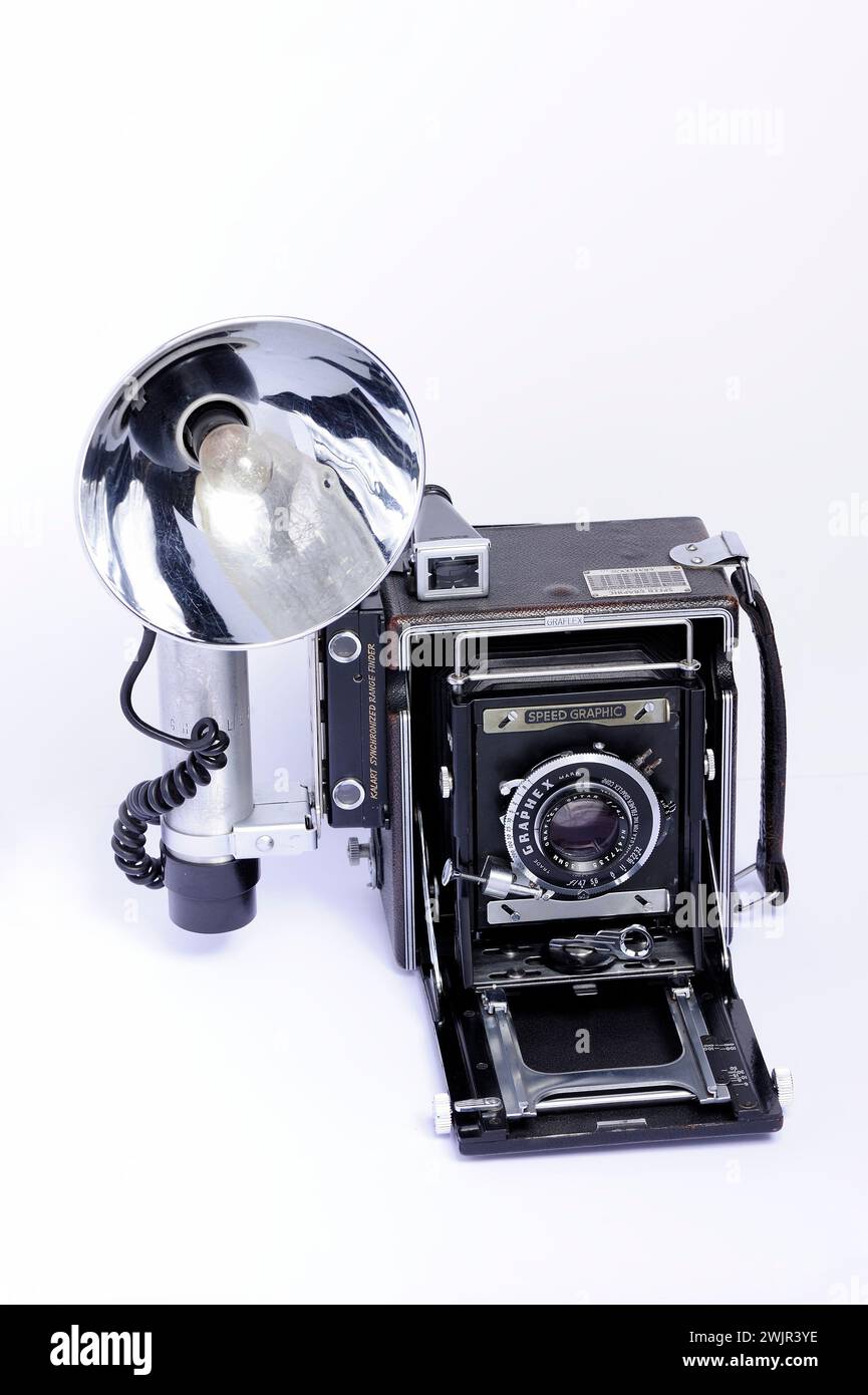 Graflex large format press camera hi-res stock photography and images ...