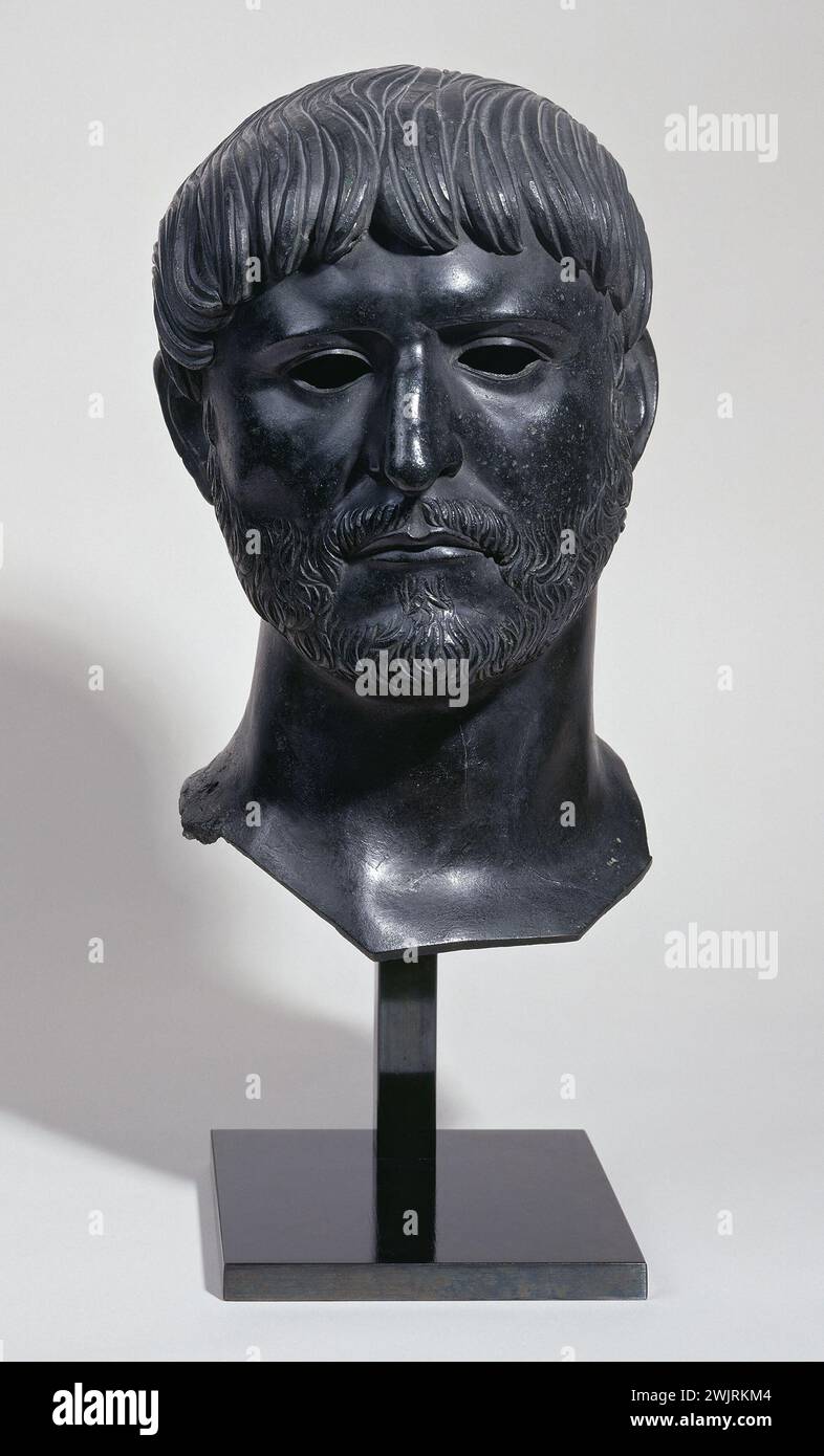 Ancient rome head hi-res stock photography and images - Alamy